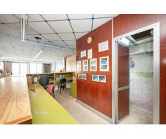 GRAN LOCAL EN VENTA MARACENA