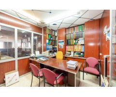 GRAN LOCAL EN VENTA MARACENA
