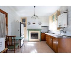 ¡CASA EN VENTA EN DÚRCAL CON COCHERA!