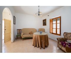 ¡CASA EN VENTA EN DÚRCAL CON COCHERA!
