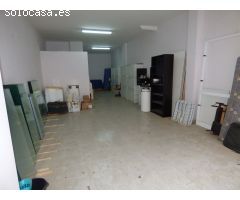 Se vende local diáfano en Vistabella.