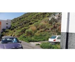 Se vende 2 solares urbanos en María Jiménez.