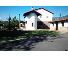 CASERIO CON TERRENO 60.000 M2