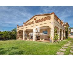 CASA EN VENTA EN SANTA CRISTINA D'ARO