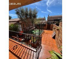 chalet en perfecto estado con piscina y 4 dormitorios en carranque-(Castilla-La Mancha)