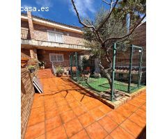 chalet en perfecto estado con piscina y 4 dormitorios en carranque-(Castilla-La Mancha)