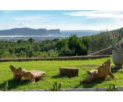 VILLA DE ESTILO MEDITERRÁNEO CON VISTAS AL MAR