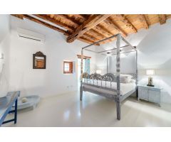 VILLA DE ESTILO MEDITERRÁNEO CON VISTAS AL MAR