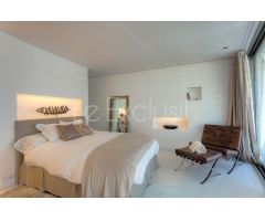 APARTAMENTO DE LUJO FRENTE AL MAR EN IBIZA