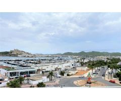 ATICO EN PLAYA TALAMANCA, IBIZA
