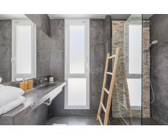 VILLA CON LICENCIA TURÍSTICA EN VENTA. CALA MOLÍ, IBIZA