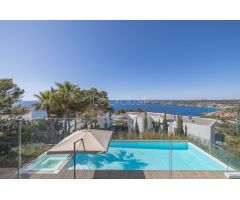 VILLA CON VISTAS PANORÁMICAS AL MAR DISPONIBLE EN ALQUILER