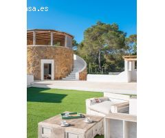 VILLA  DE ARQUITECTURA TRADICIONAL IBICENCA DISPONIBLE EN ALQUILER VACACIONAL