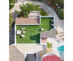 VILLA  DE ARQUITECTURA TRADICIONAL IBICENCA DISPONIBLE EN ALQUILER VACACIONAL