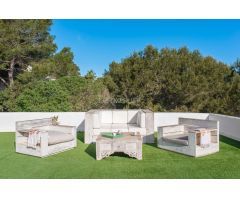 VILLA  DE ARQUITECTURA TRADICIONAL IBICENCA DISPONIBLE EN ALQUILER VACACIONAL