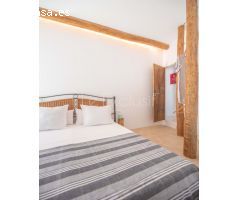 VILLA  DE ARQUITECTURA TRADICIONAL IBICENCA DISPONIBLE EN ALQUILER VACACIONAL