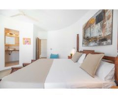 VILLA  DE ARQUITECTURA TRADICIONAL IBICENCA DISPONIBLE EN ALQUILER VACACIONAL