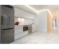 APARTAMENTO EN PRIMERA LÍNEA EN MARINA BOTAFOCH, IBIZA
