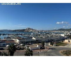 ATICO EN MARINA BOTAFOCH CON IMPRESIONANTES VISTAS DE IBIZA