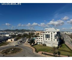 ATICO EN MARINA BOTAFOCH CON IMPRESIONANTES VISTAS DE IBIZA