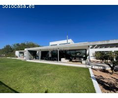 MAGNÍFICA VILLA EN LA EXCLUSIVA ZONA DE BENIMUSA