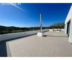 MAGNÍFICA VILLA EN LA EXCLUSIVA ZONA DE BENIMUSA