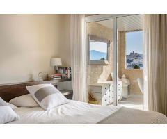 IMPRESIONANTE APARTAMENTO EN MARINA BOTAFOCH CON VISTAS AL MAR