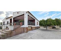 EN VENTA CHALET EN SAX ZONA PARTIDA CHORRILLO