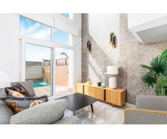 EN VENTA CHALET A ESTRENAR EN ROJALES/TORREVIEJA, EN LA ZONA DE LA LAGUNA DE LA MATA
