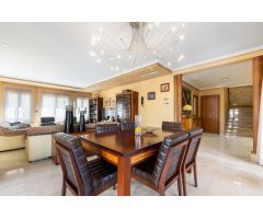 EN VENTA FANTÁSTICO CHALET EN ORIHUELA
