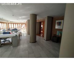 ENTRESUELO 210 m2 CONVERTIDO EN ELEGANTE OFICINA COMERCIAL  EN EL CENTRO DE ELCHE !