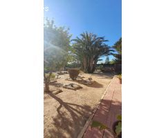 CASA EN LA HOYA ( ELCHE )