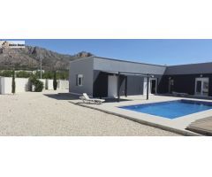 LUJOSO! CHALET A ESTRENAR ZONA MACISVENDA A 10 MINUTOS DE HONDON DE LAS NIEVES ¡