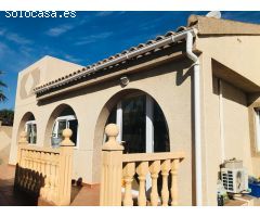 SE VENDE BONITA VILLA EN GRAN ALACANT/ SANTA POLA
