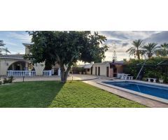 LUJOSA VILLA  EN ALQUILER LARGA TEMPORADA!
