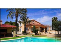 ACOGEDORA VILLA EN VALVERDE/ ELCHE-ALICANTE,  PARA ENTRAR A VIVIR !!