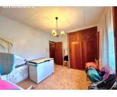 CHALET EN VALVERDE UNA DE LAS ZONAS MAS BUSCADA DE ELCHE/ ALICANTE,  IDEAL PARA PONERLO A TU GUSTO !