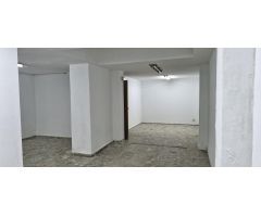 EXELENTE LOCAL COMERCIAL DE 150 M2 CON SALIDA DE HUMO EN DOLORES