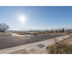 Parcela urbana de 2.918 m2 en Monteluz para construir hasta 25 viviendas pareadas