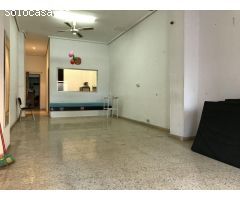 Local comercial en Venta en Valencia de las Torres, Valencia