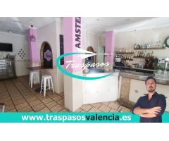 BAR CON GRAN TERRAZA EN TRASPASO EN MASSAMAGRELL, VALENCIA.