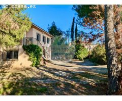Gran Oportunidad en Godelleta: Chalet con Parcela de 2.600 m², Mucho Potencial y Precio Atractivo