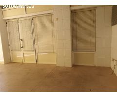 Local comercial en Venta en San Andrés del Rabanedo, León