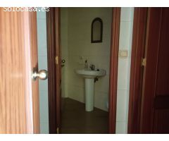 Local comercial en Venta en San Andrés del Rabanedo, León