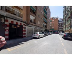 Garaje en Venta en La Granada, Granada