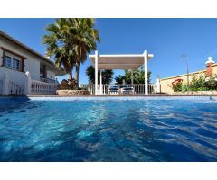 Chalet en Venta en Padules, Granada