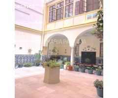 CASA PALACIO DEL AÑO 1865 MUY CENTRICO EN JEREZ DE LA FRONTRA