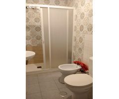 SE VENDE INMUEBLE EN REYES CATOLICOS