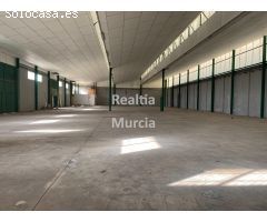 NAVE AMPLIA EN VENTA EN EL POLIGONO INDUSTRIAL OESTE