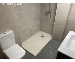 PISO EN VENTA CUATRO HABITACIONES EN EL CENTRO DE  BLANCA